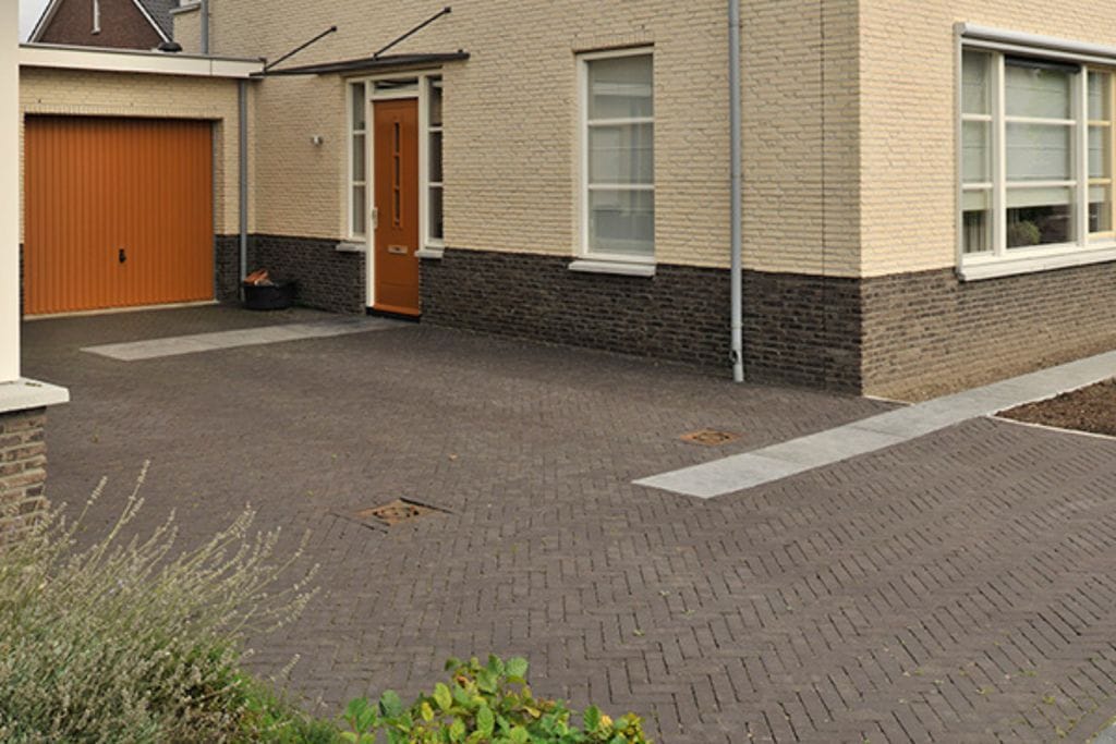 Oprit bestraten